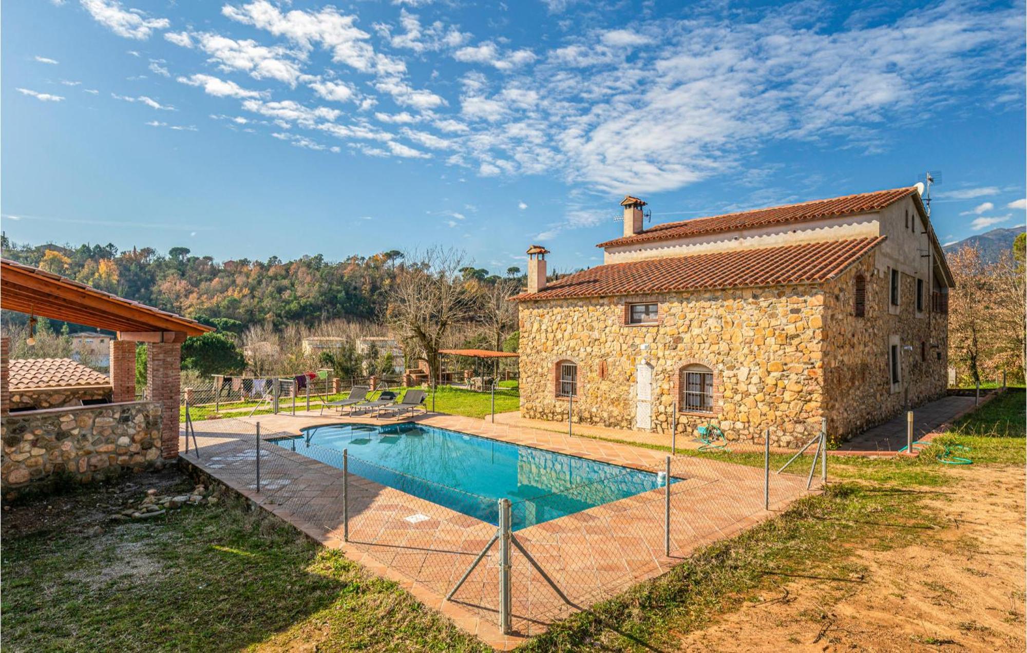 Awesome Home In Riells I Viabrea With Wifi Breda Exterior photo